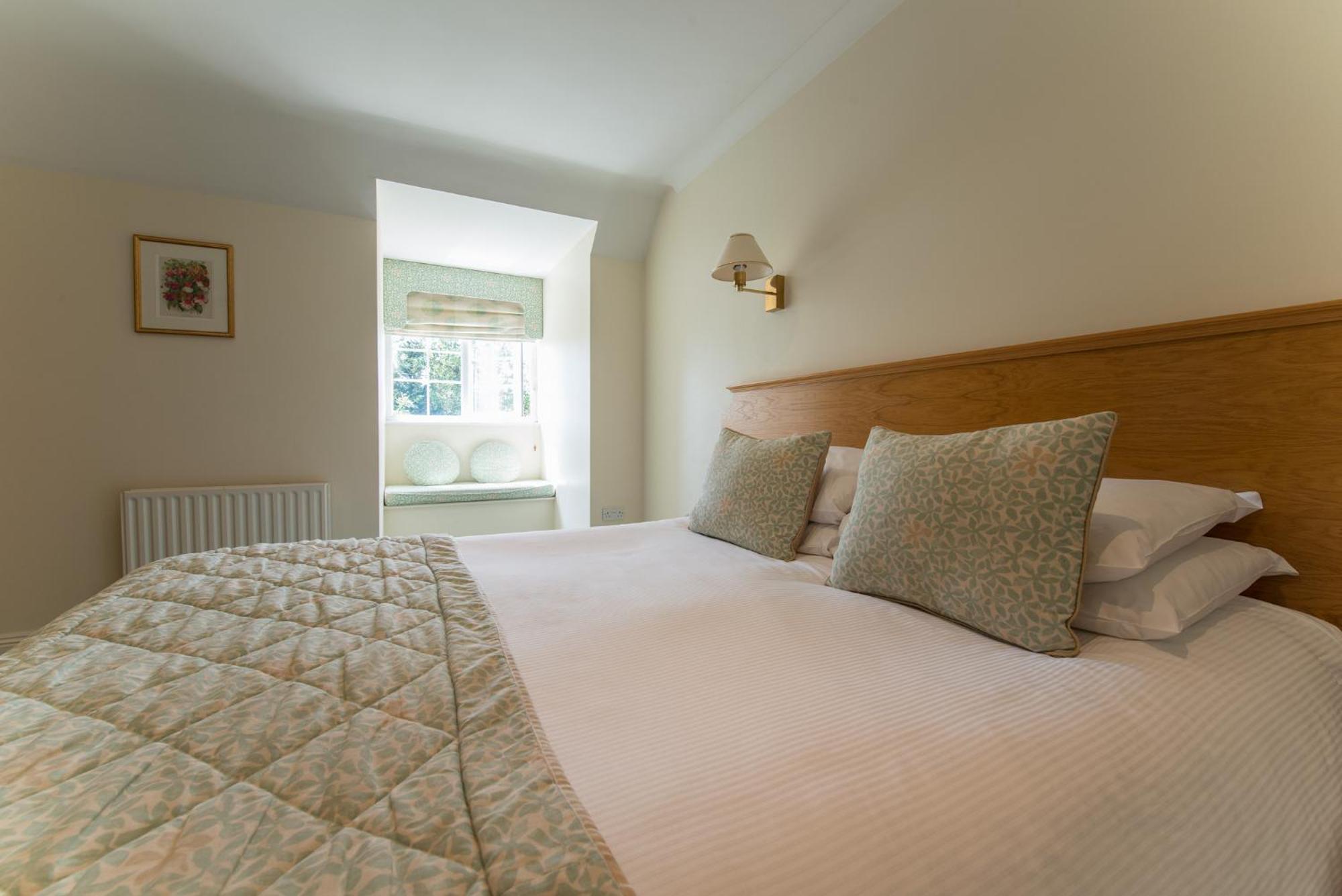 Beaulieu Hotel Lyndhurst Oda fotoğraf